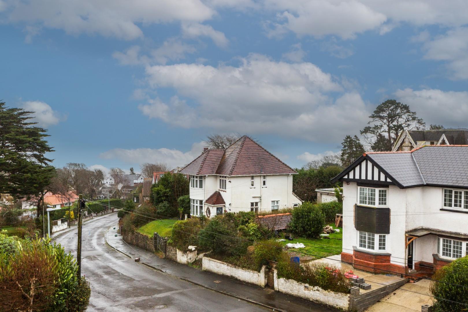 Grange Road, West Cross, Swansea, SA3 5ES